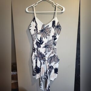Eclipse Navy and Cream Patterned Romper, Size Large